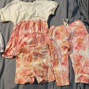 Burts Bee’s infant girls outfit 6 month- 3 pieces